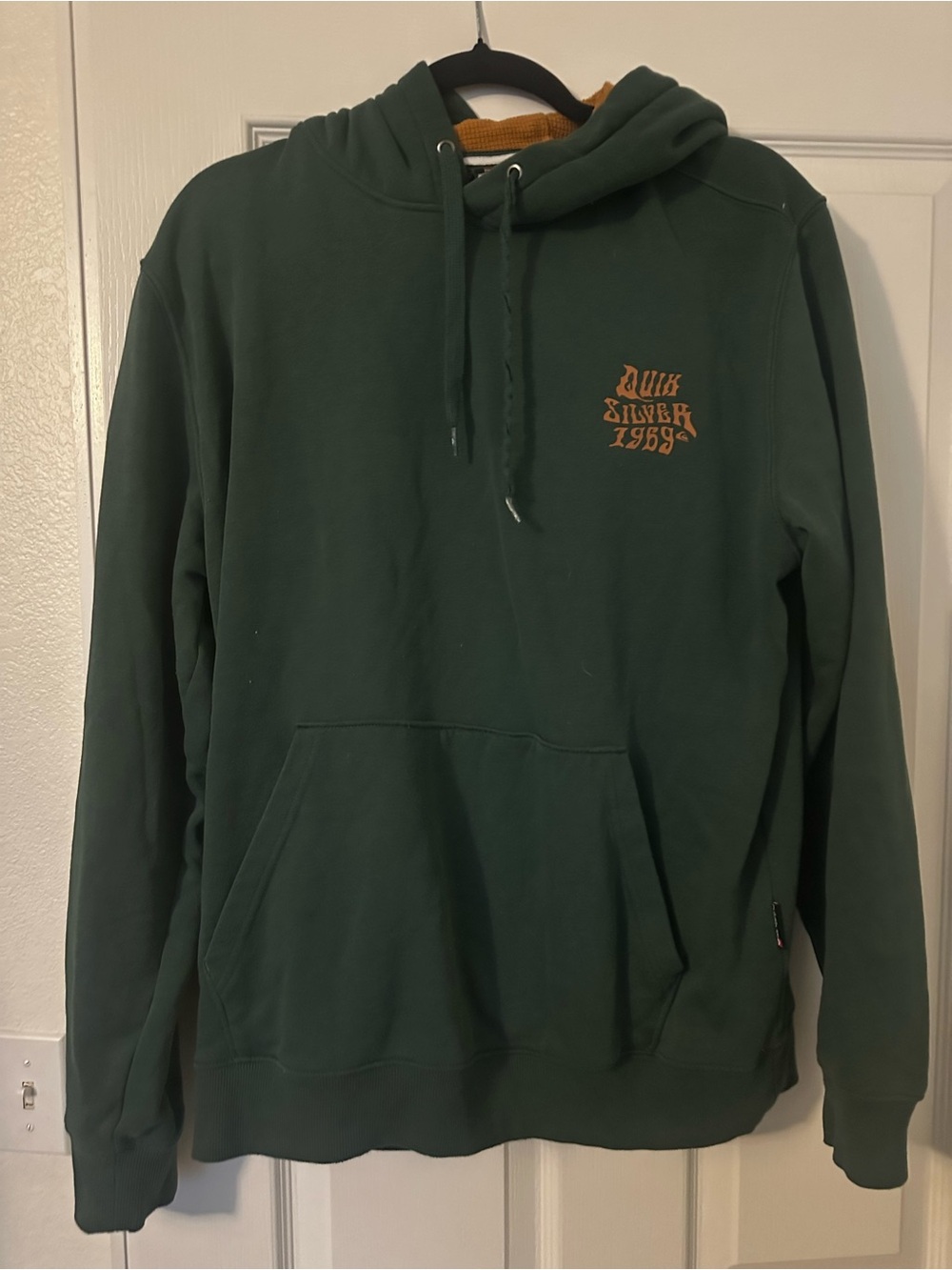 Quiksilver Dark Green Pullover Hoodie with Gold Accent